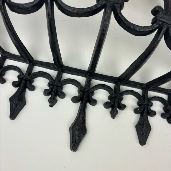 Vintage Burwood pair of faux black wrought iron Spanish, Goth, Garden Gate - Picture 10 of 13